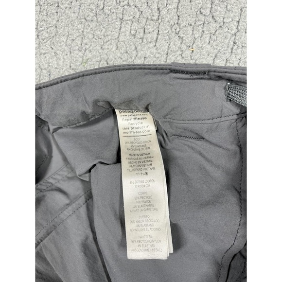 Patagonia Shorts Mens 31 Gray Nylon Stretch Hiking Travel Drawstring Zip Pocket - Picture 9 of 15